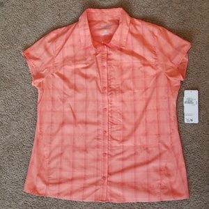 Mountain Hardware shirt